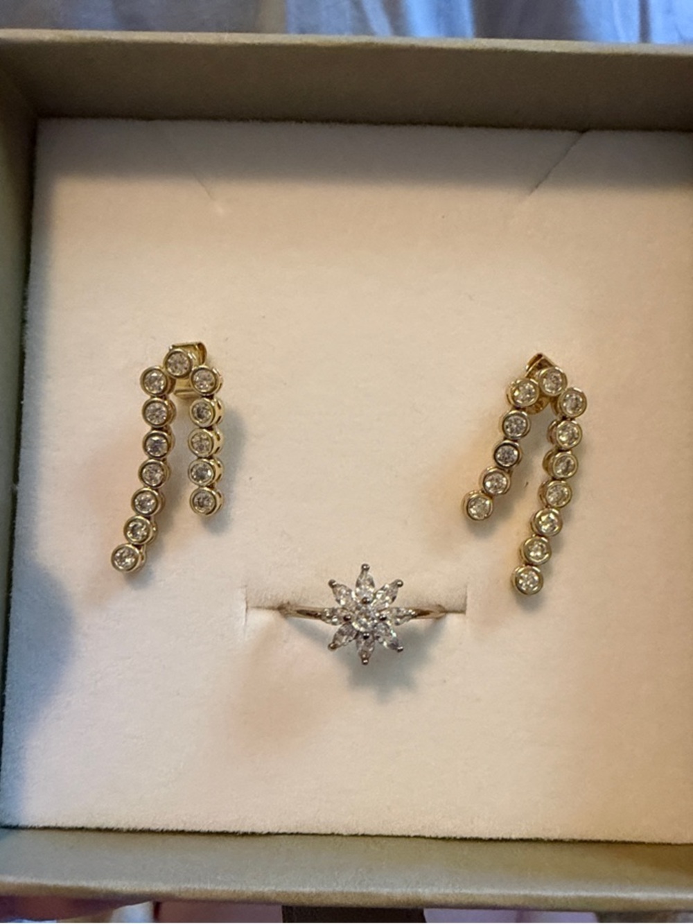 Gold and Clear Crystal Starburst Ring with Gold Crystal Drop Earrings